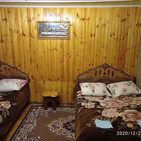 "Різьбярська Садиба" สลาฟสเก ห้อง รูปภาพ