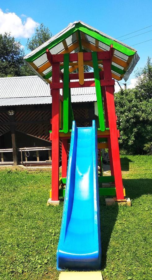 "Різьбярська Садиба" สลาฟสเก ภายนอก รูปภาพ