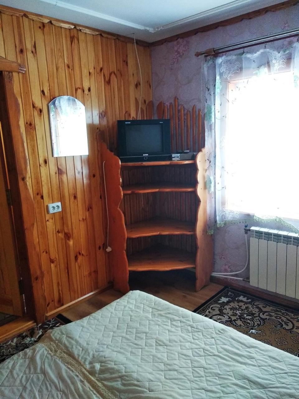 "Різьбярська Садиба" สลาฟสเก ภายนอก รูปภาพ