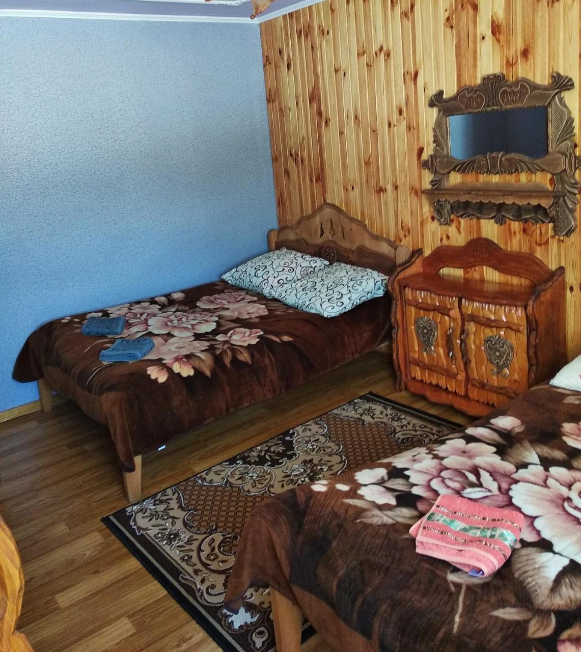 "Різьбярська Садиба" สลาฟสเก ภายนอก รูปภาพ