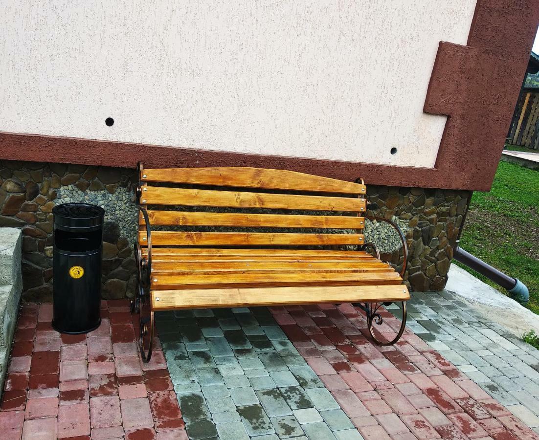 "Різьбярська Садиба" สลาฟสเก ภายนอก รูปภาพ